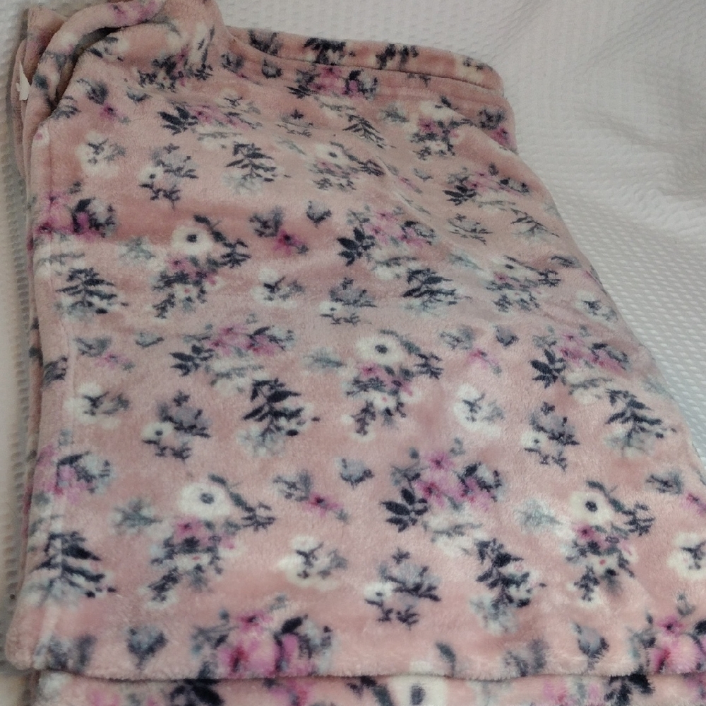 Floral Pink Plush Blanket